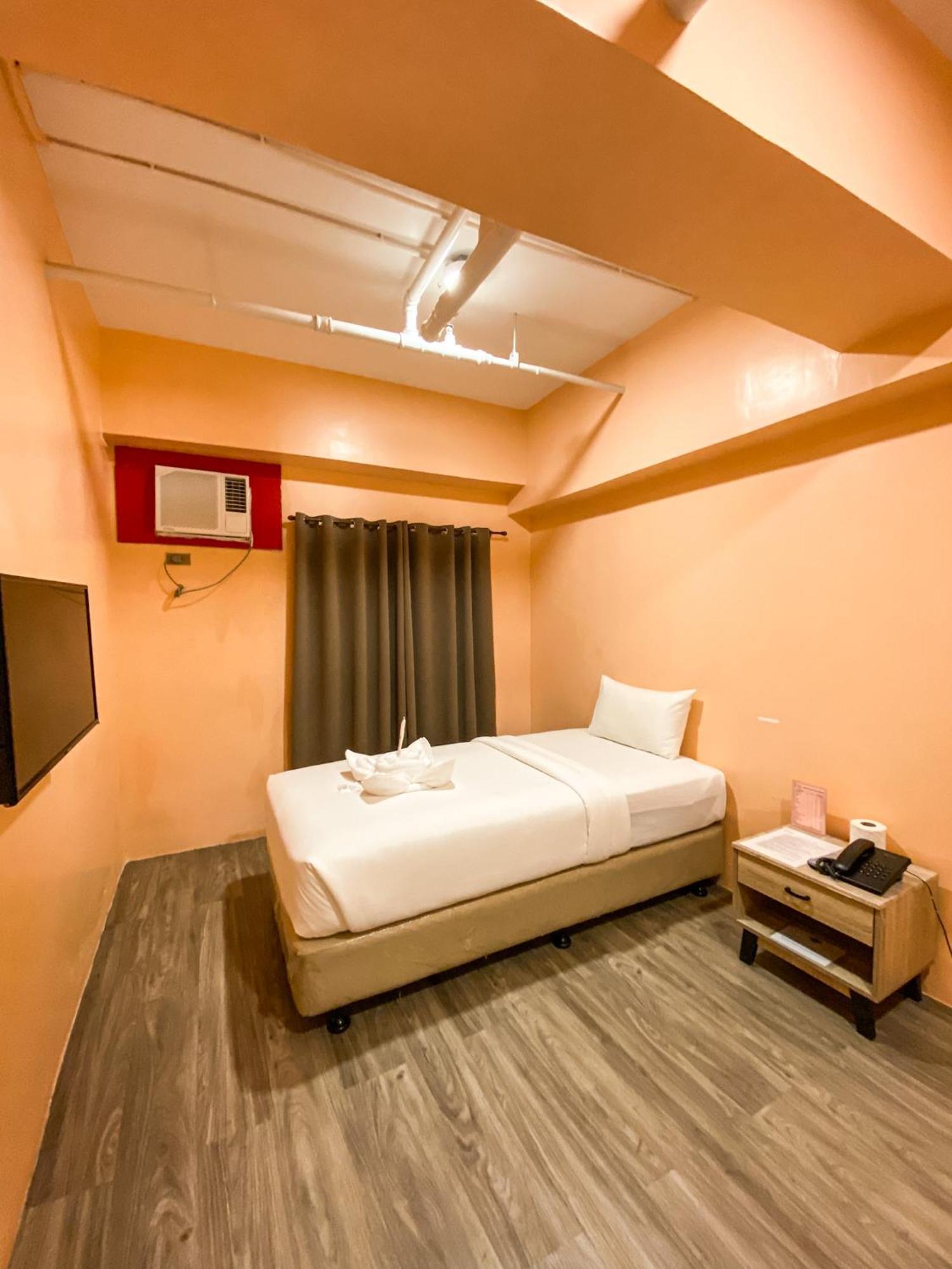 Kaizen Suites Manila Eksteriør billede
