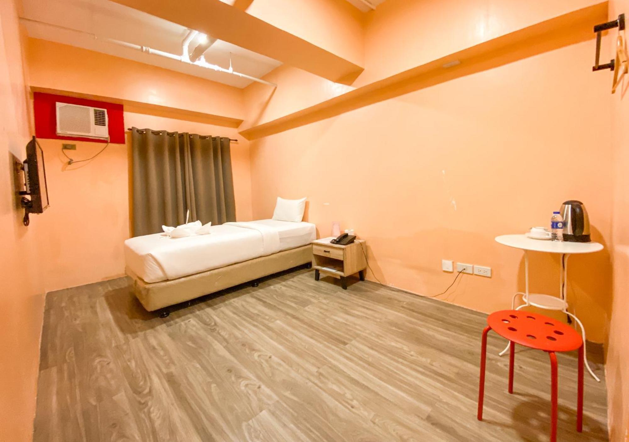 Kaizen Suites Manila Eksteriør billede