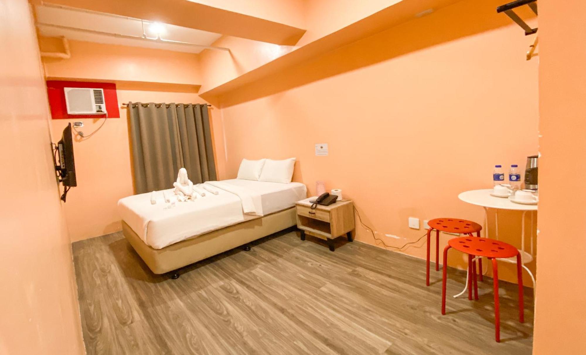 Kaizen Suites Manila Eksteriør billede